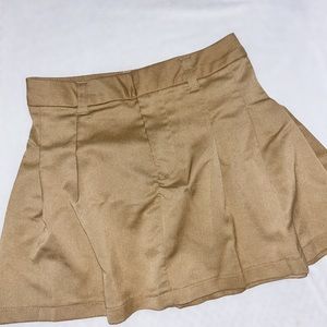 Divided Mini Pleated Tan Skirt